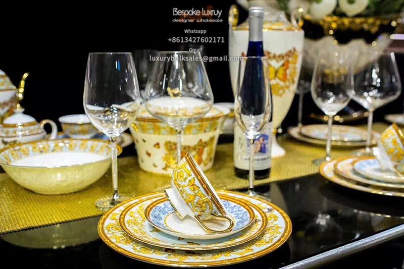 Versace dinnerware p73